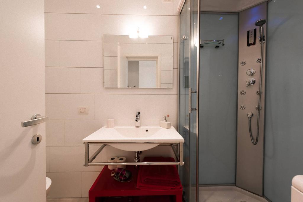 A Due Passi Dal Centro - Bari Policlinico Apartment Bilik gambar