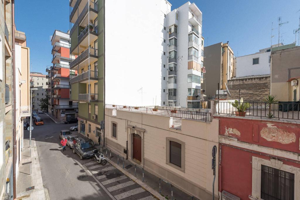 A Due Passi Dal Centro - Bari Policlinico Apartment Luaran gambar