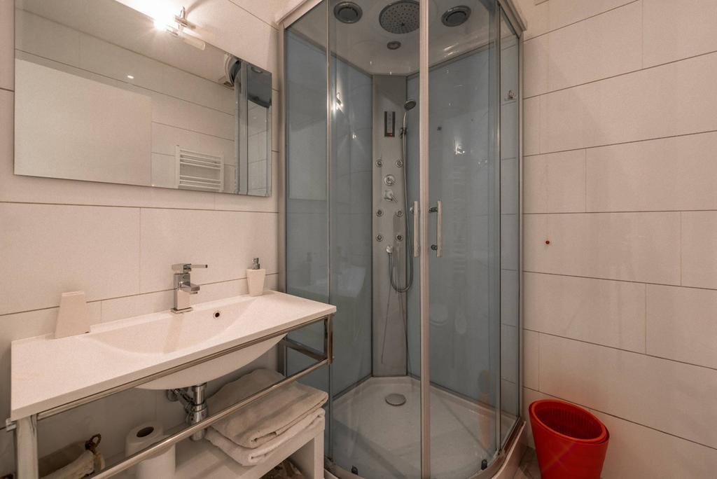 A Due Passi Dal Centro - Bari Policlinico Apartment Luaran gambar